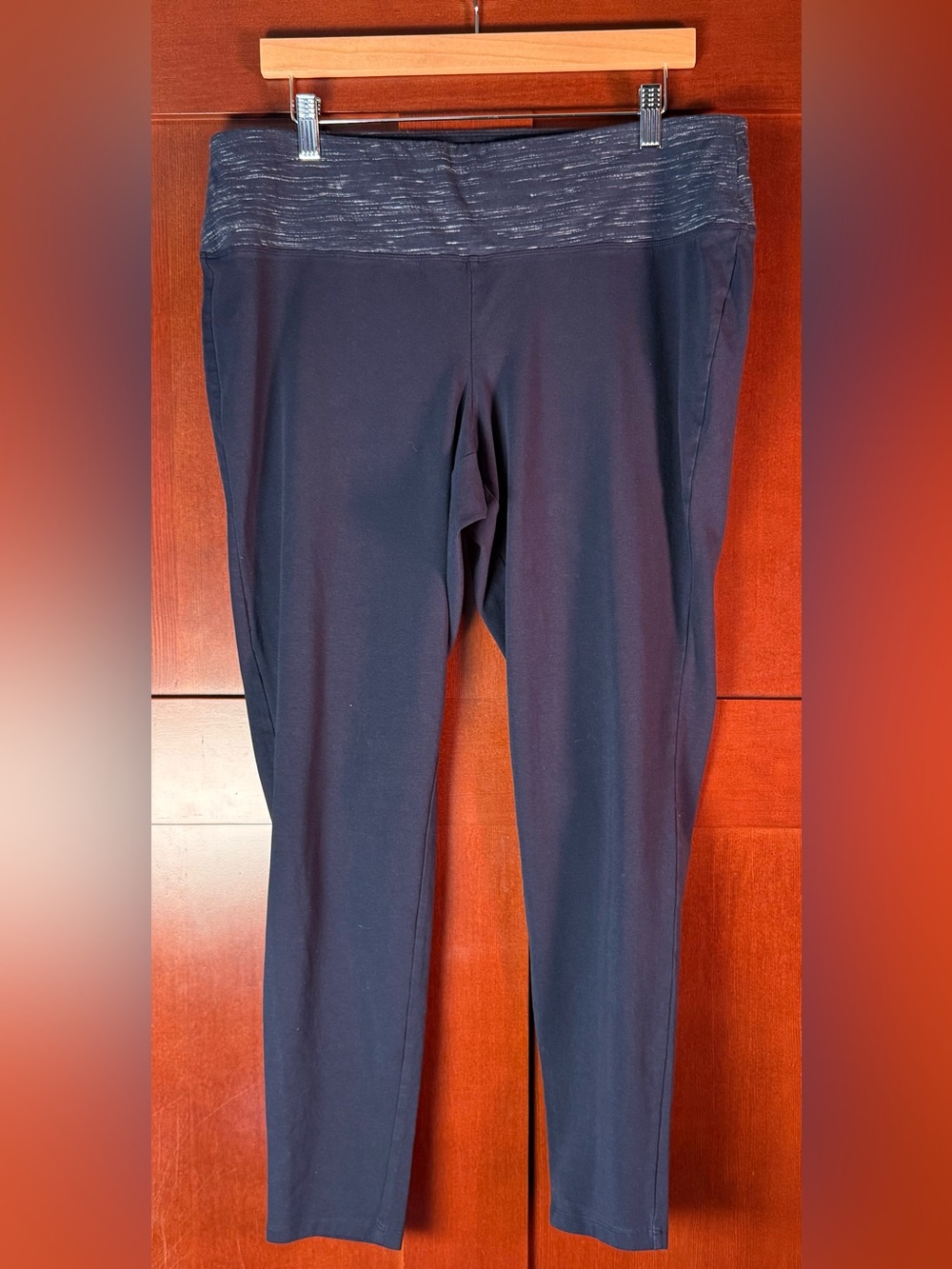 Lane Bryant Active Plus Size 18/20 Navy Pull On Stretch Pants Leggings